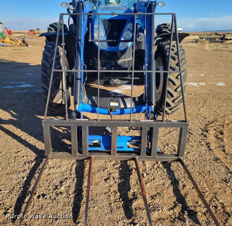 image for item LG9355 2014 New Holland T7.260  MFWD tractor