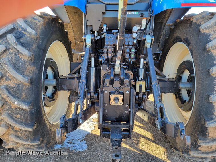 image for item LG9355 2014 New Holland T7.260  MFWD tractor