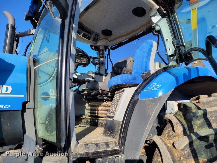 image for item LG9355 2014 New Holland T7.260  MFWD tractor