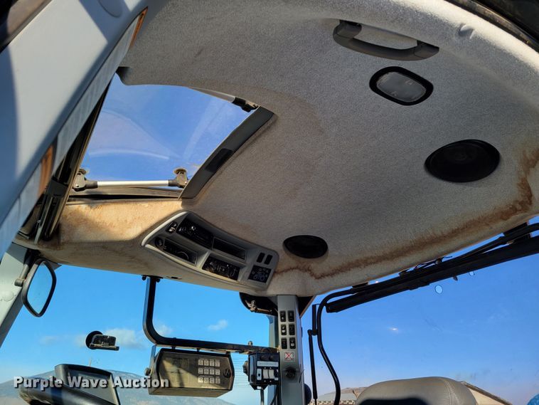 image for item LG9355 2014 New Holland T7.260  MFWD tractor