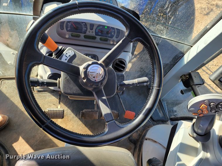 image for item LG9355 2014 New Holland T7.260  MFWD tractor