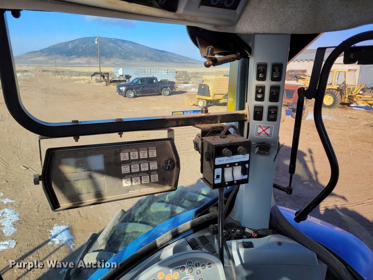 image for item LG9355 2014 New Holland T7.260  MFWD tractor