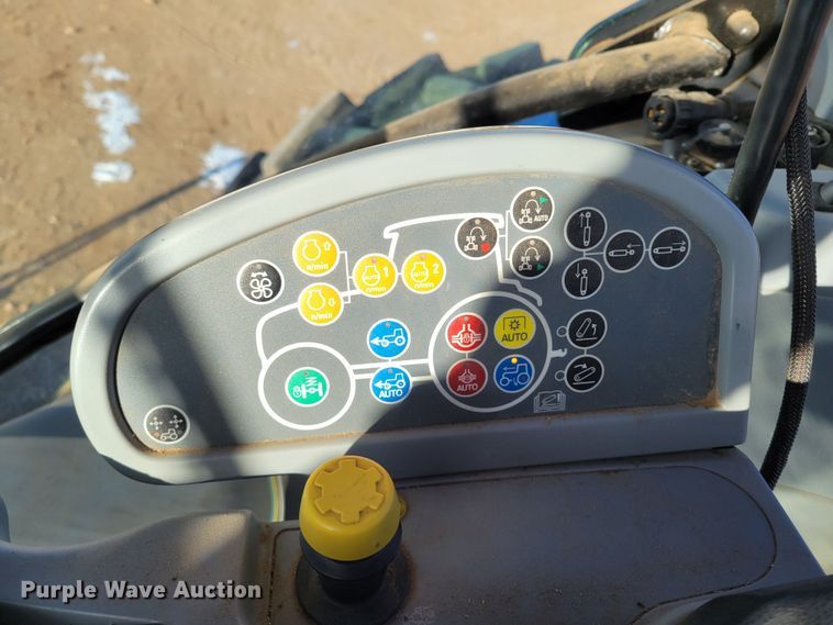 image for item LG9355 2014 New Holland T7.260  MFWD tractor