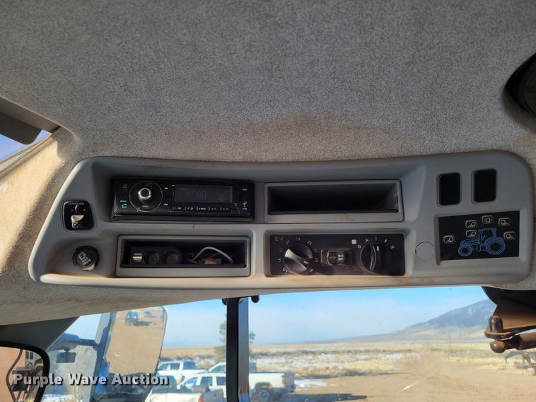 image for item LG9355 2014 New Holland T7.260  MFWD tractor