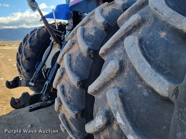 image for item LG9355 2014 New Holland T7.260  MFWD tractor