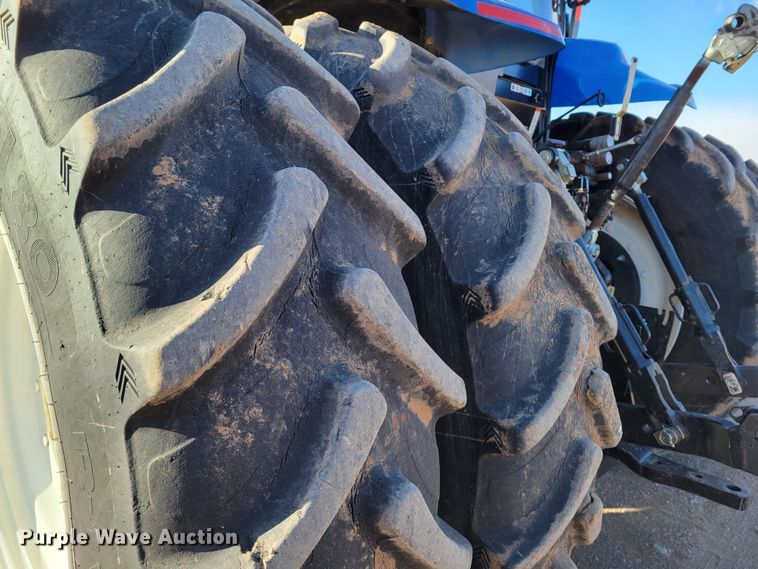 image for item LG9355 2014 New Holland T7.260  MFWD tractor