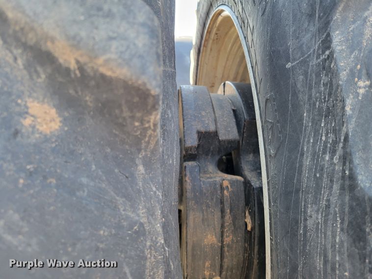 image for item LG9355 2014 New Holland T7.260  MFWD tractor