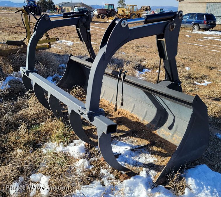 image for item LG9355 2014 New Holland T7.260  MFWD tractor