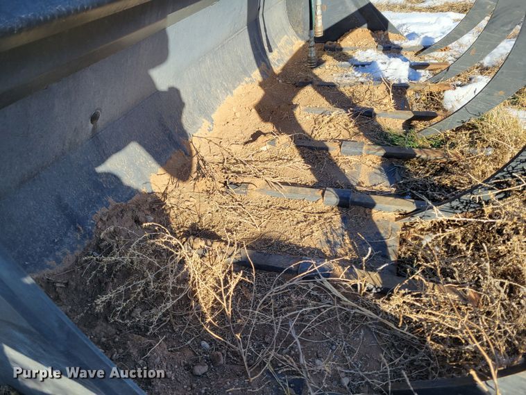 image for item LG9355 2014 New Holland T7.260  MFWD tractor