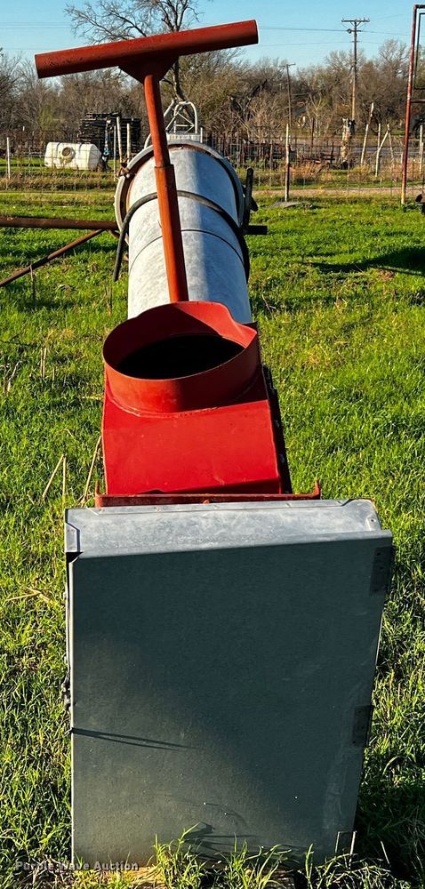 image for item MF9800 Hutchinson  auger