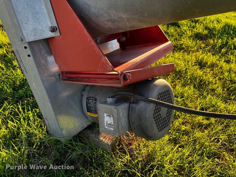 image for item MF9800 Hutchinson  auger