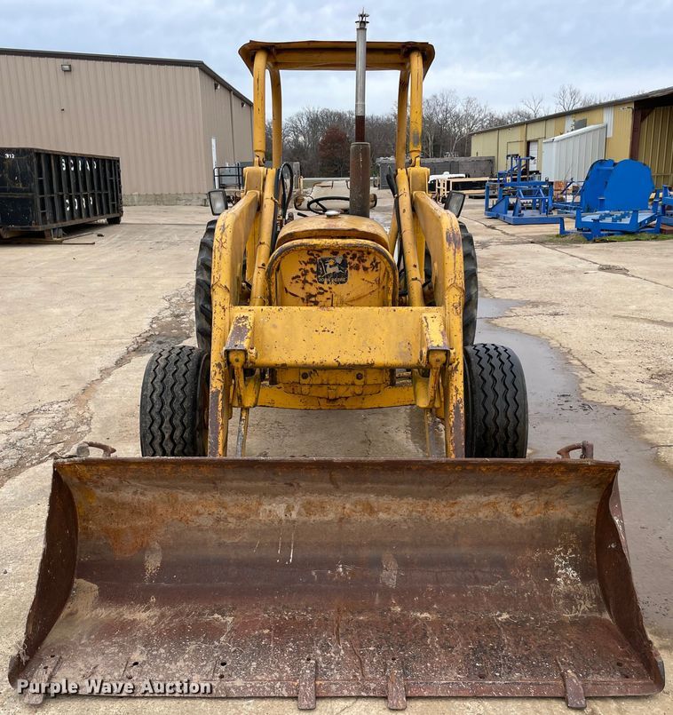 image for item MI9651 John Deere 401C  tractor