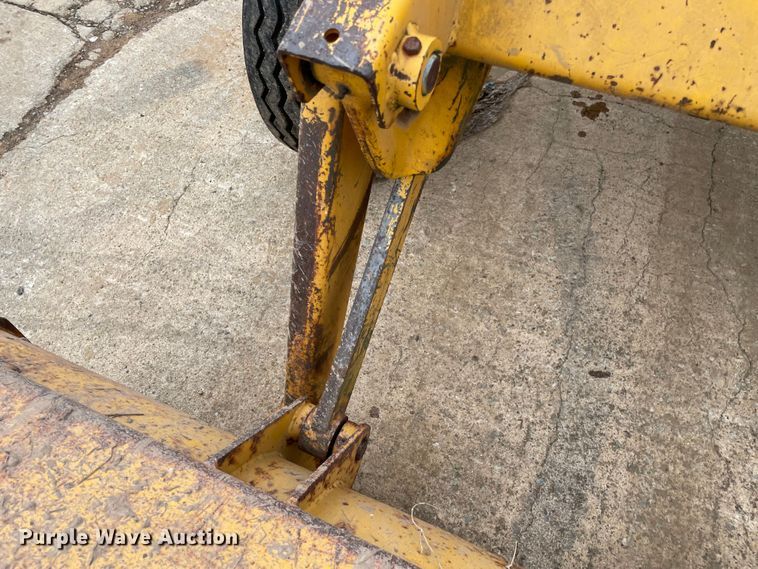 image for item MI9651 John Deere 401C  tractor