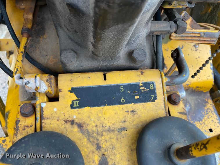 image for item MI9651 John Deere 401C  tractor