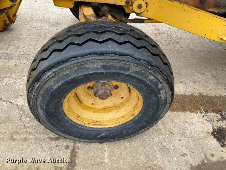 image for item MI9651 John Deere 401C  tractor