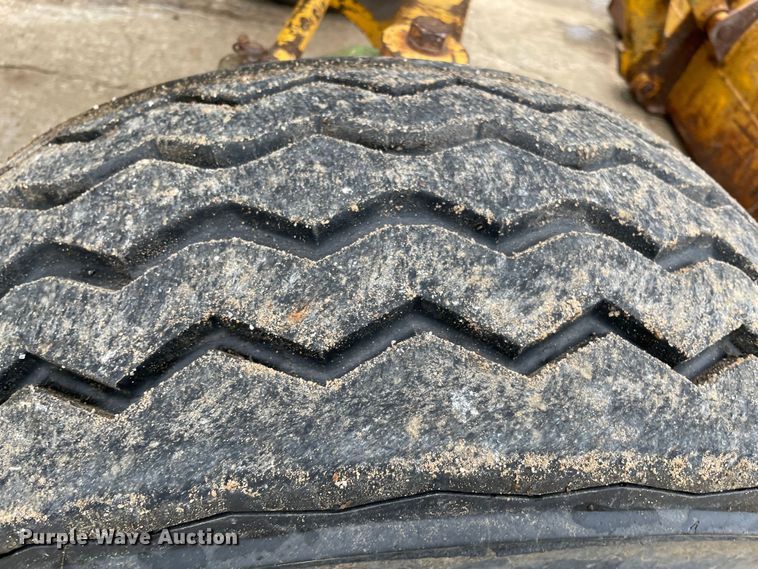 image for item MI9651 John Deere 401C  tractor