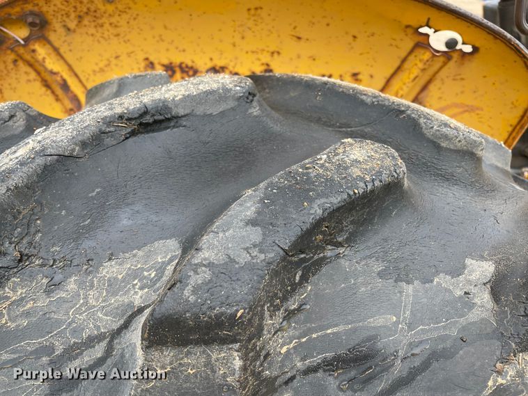 image for item MI9651 John Deere 401C  tractor