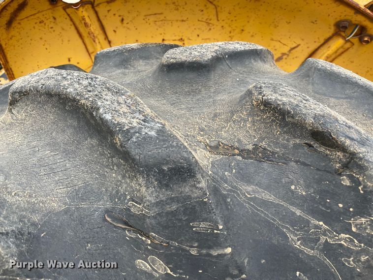 image for item MI9651 John Deere 401C  tractor