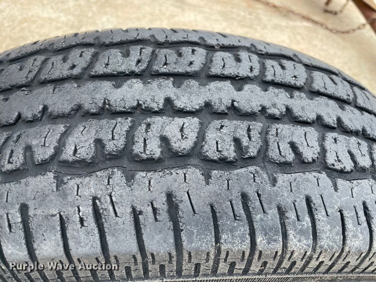 image for item MI9652 Livestock squeeze chute