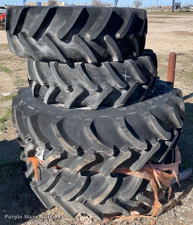 image for item MI9660 (4) tires and wheels
