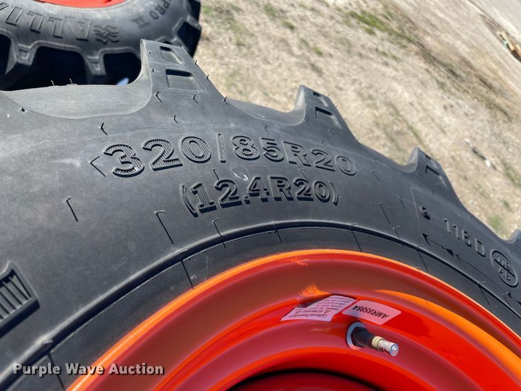 image for item MI9660 (4) tires and wheels