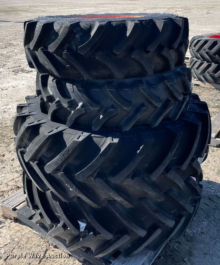 image for item MI9671 (4) tires and wheels