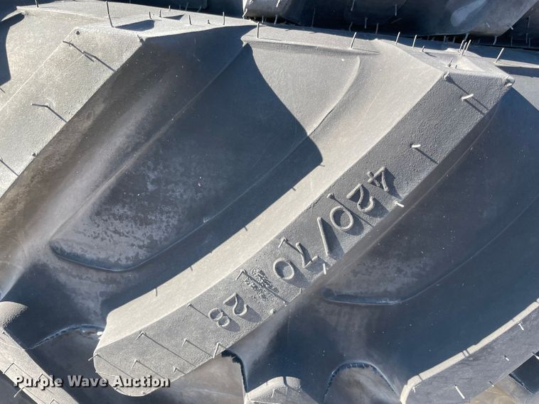 image for item MI9671 (4) tires and wheels