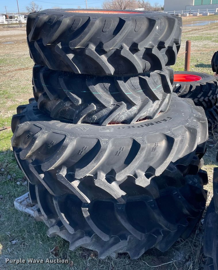 image for item MI9675 (4) tires and wheels