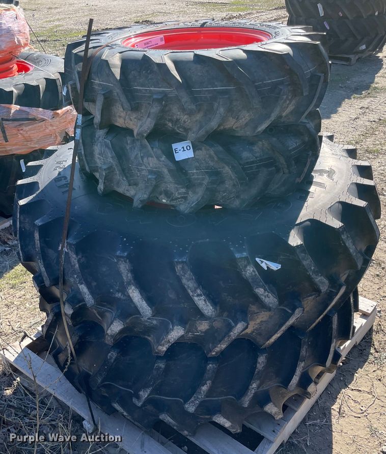 image for item MI9677 (4) tires and wheels