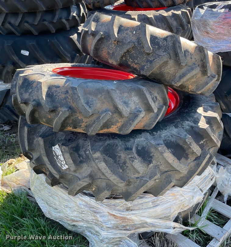 image for item MI9691 (4) tires and wheels