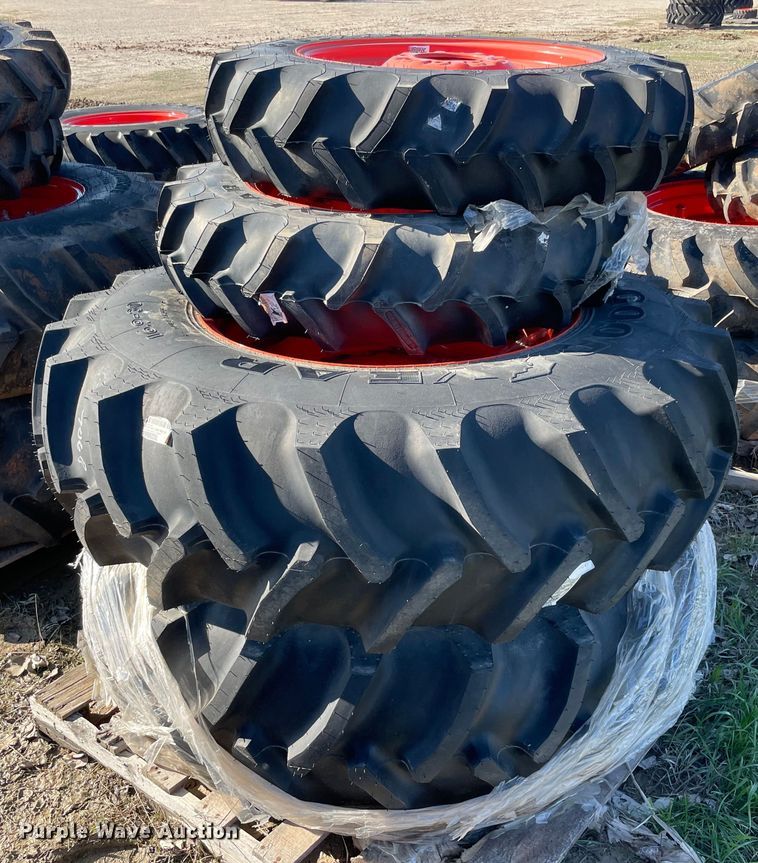 image for item MI9694 (4) tires and wheels