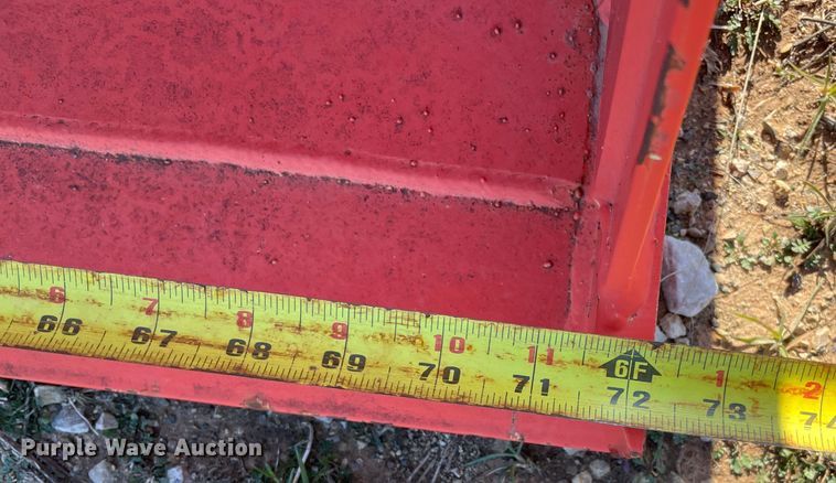 image for item MI9702 Kubota L2283  loader bucket