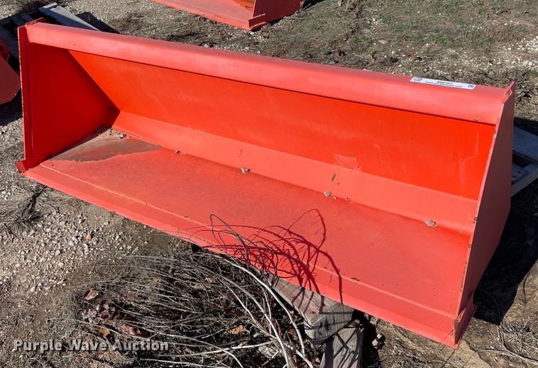 image for item MI9707 Kubota L2263  loader bucket