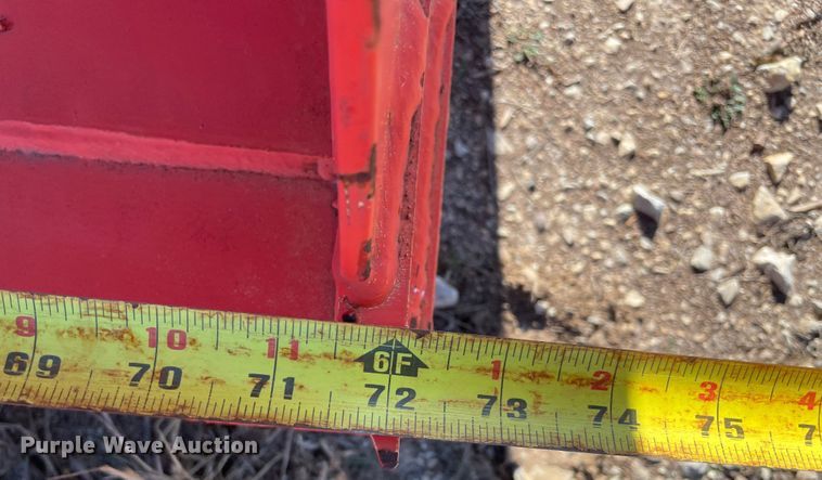 image for item MI9709 Kubota L2283  loader bucket