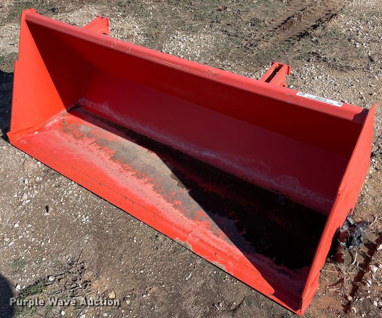 image for item MI9716 Kubota M1283  loader bucket