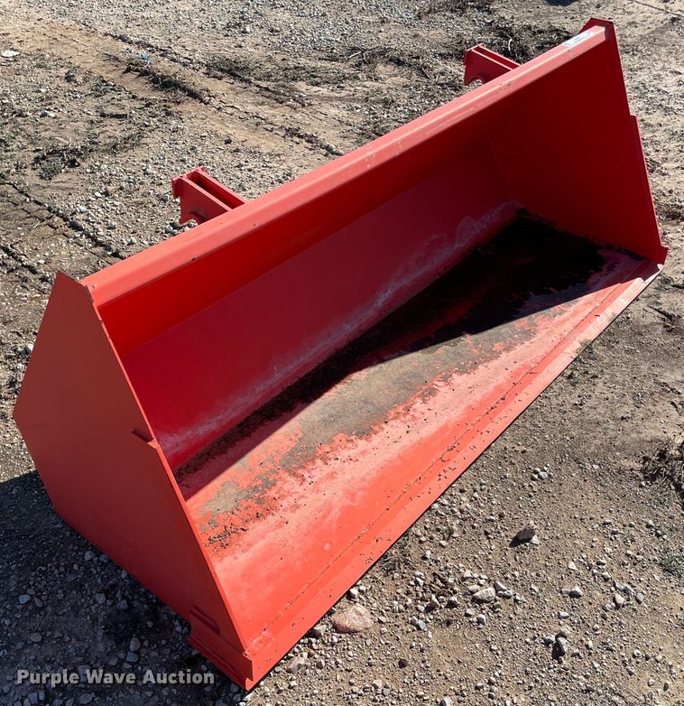 image for item MI9716 Kubota M1283  loader bucket