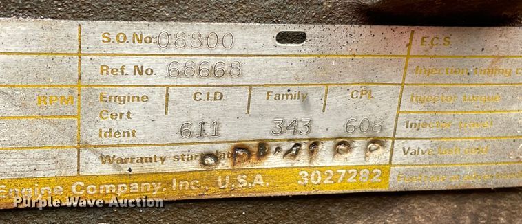 image for item MI9728 1985 Versatile 876  4WD tractor