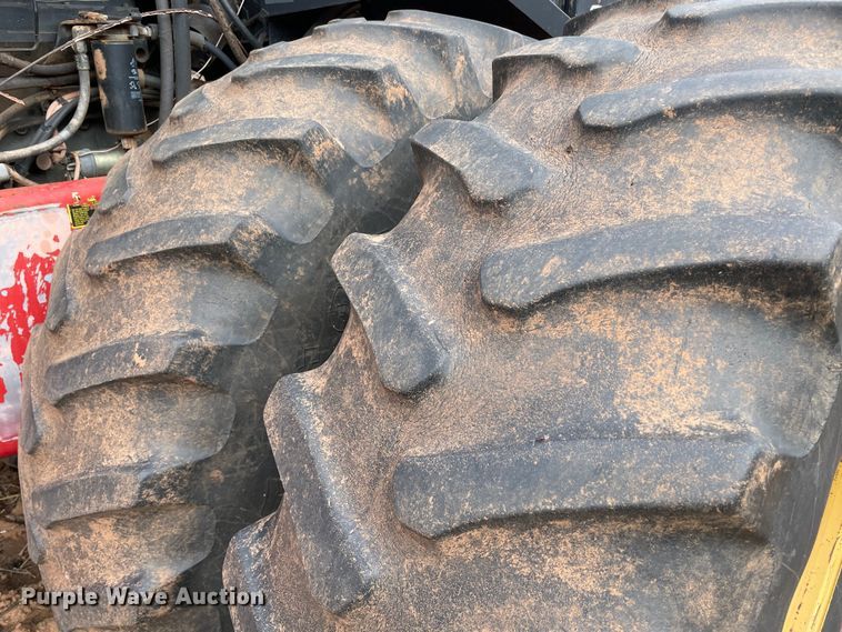 image for item MI9728 1985 Versatile 876  4WD tractor