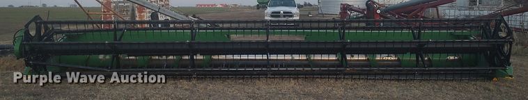 image for item MM9904 2001 John Deere 930F  flex head