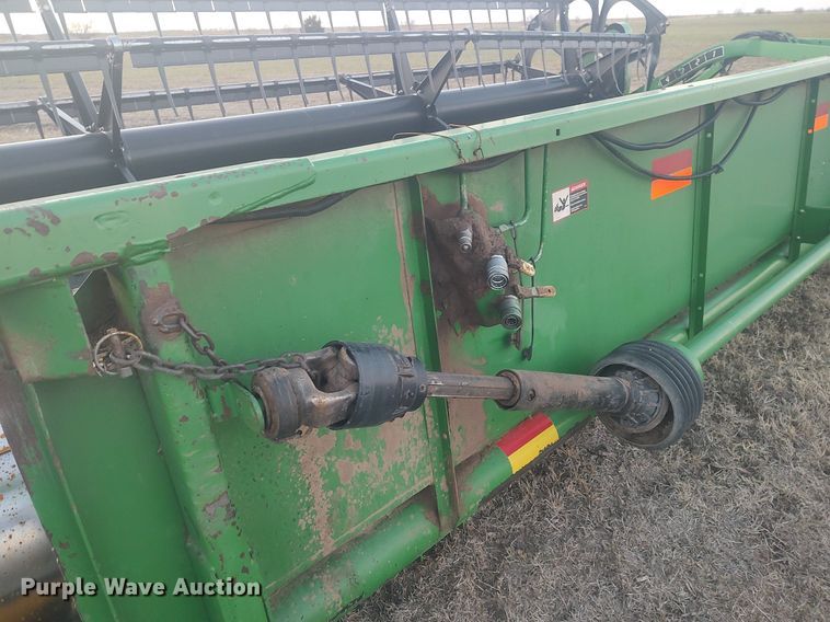 image for item MM9904 2001 John Deere 930F  flex head