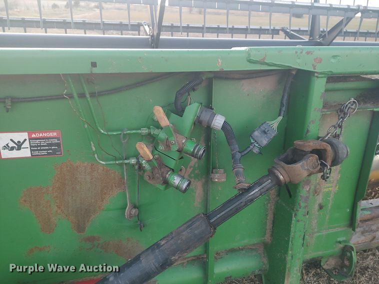 image for item MM9904 2001 John Deere 930F  flex head