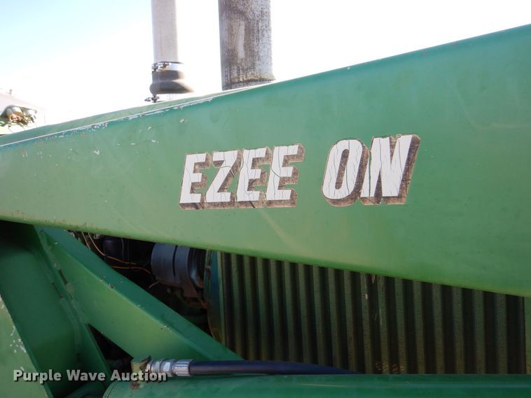 image for item MP9018 1969 John Deere 4520  tractor