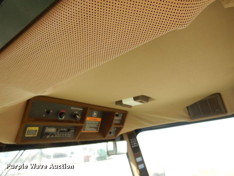 image for item MP9053 John Deere 4890 SP  windrower