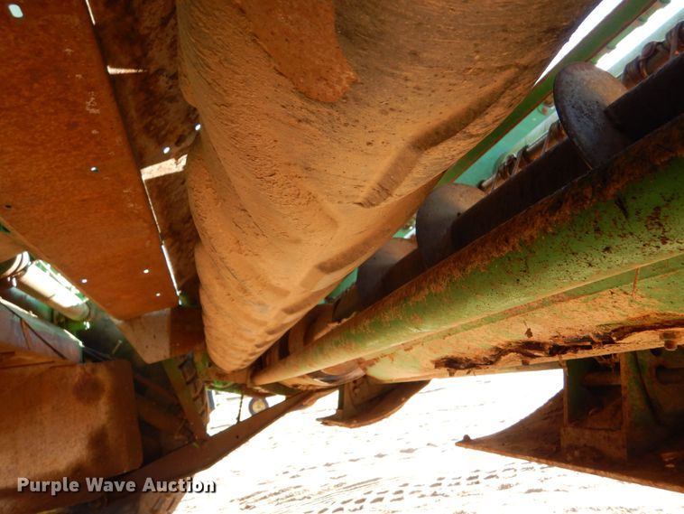 image for item MP9053 John Deere 4890 SP  windrower