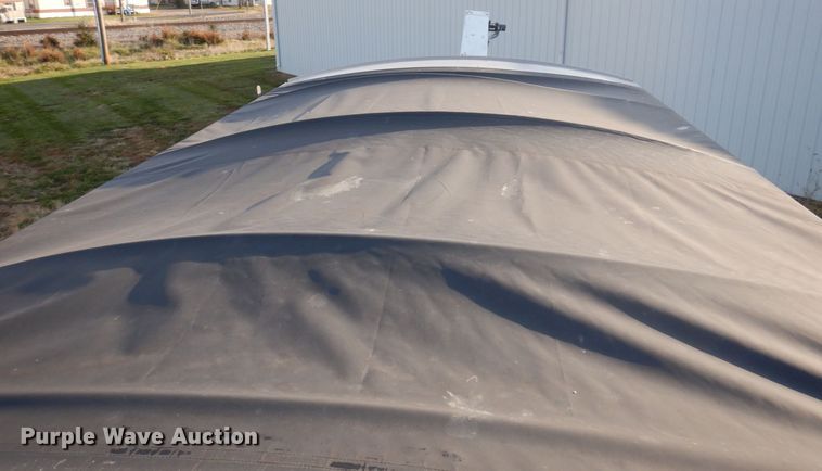 image for item MW9355 1994 International 4900  fertilizer delivery truck