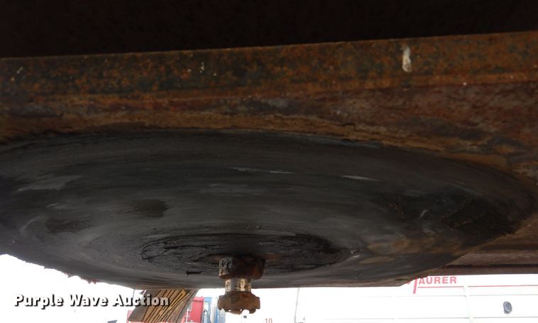 image for item DF8274 2000 Trail King  bottom dump trailer