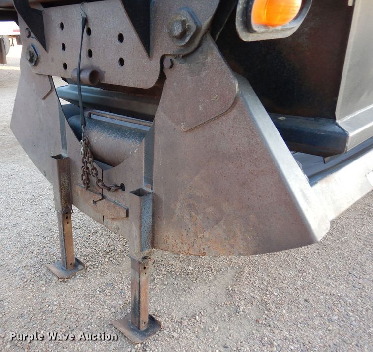 image for item DF8274 2000 Trail King  bottom dump trailer