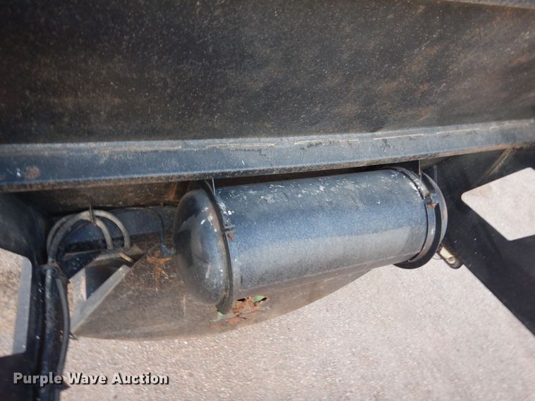 image for item DF8274 2000 Trail King  bottom dump trailer