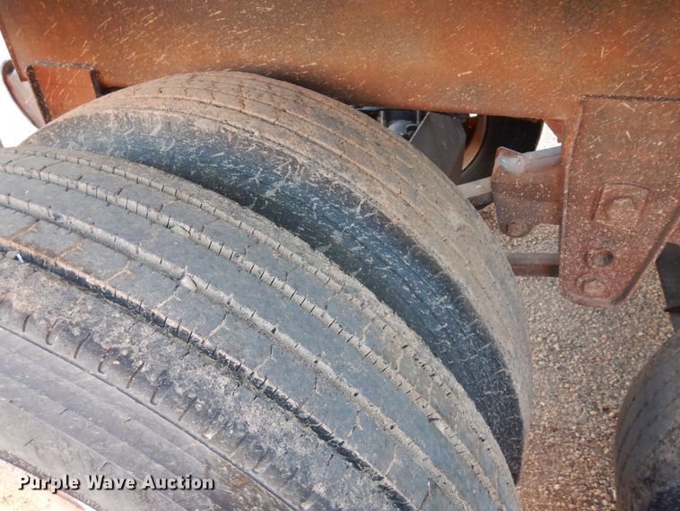 image for item DF8274 2000 Trail King  bottom dump trailer