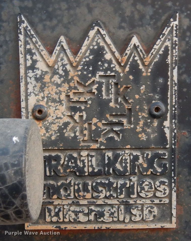 image for item DF8274 2000 Trail King  bottom dump trailer